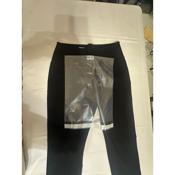 Cabi Black Side-Zip Slim Stretch Pants - Size 6 - Picture 8 of 8